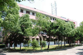 南昌十中民德學(xué)校