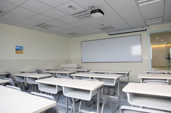 杭州飛越外語培訓學校