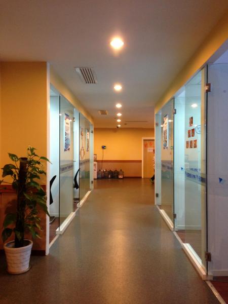 ���ݘ�Ӣ���ތWԺ