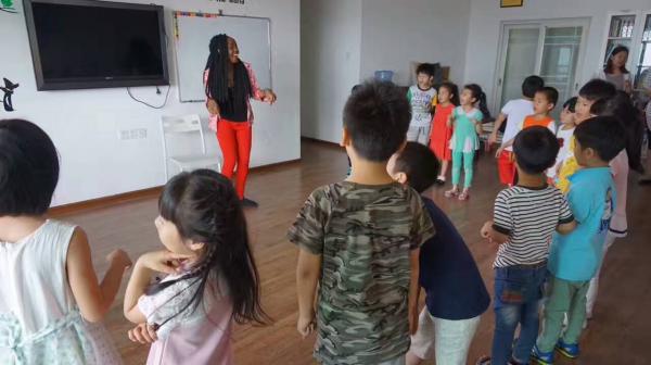 廣州勵鼎教育咨詢有限公司