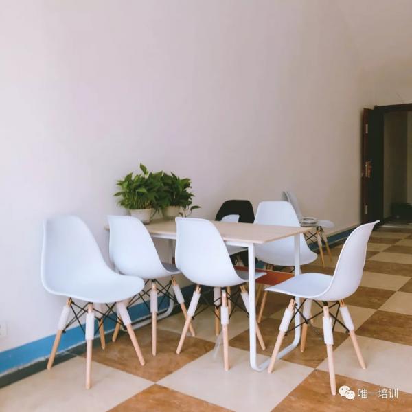 孝感唯壹培訓學校