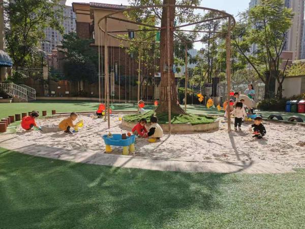 成都市龍泉驛區杰朗幼兒園有限公司