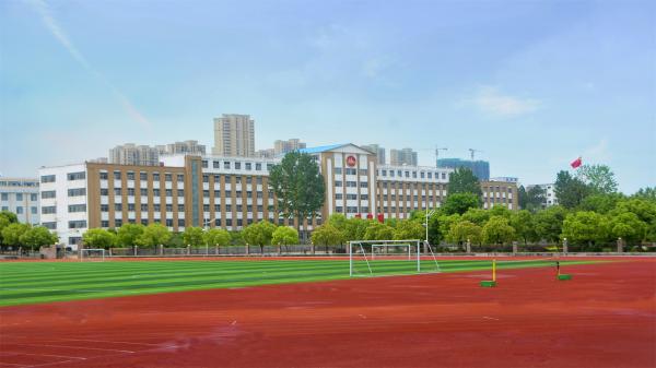 麻城市博達學校