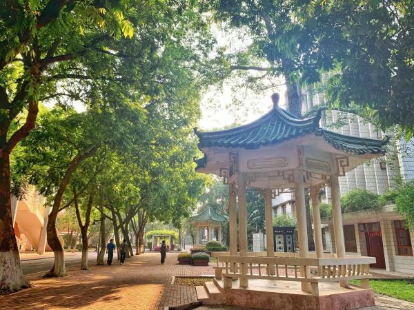 鳳凰新聯(lián)合(北京)教育科技有限公司